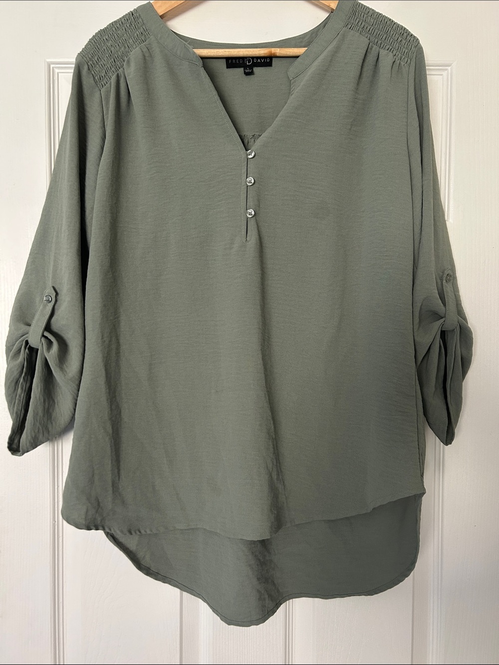Fred David Sage Green Roll Tab Sleeve High Low Blouse Large